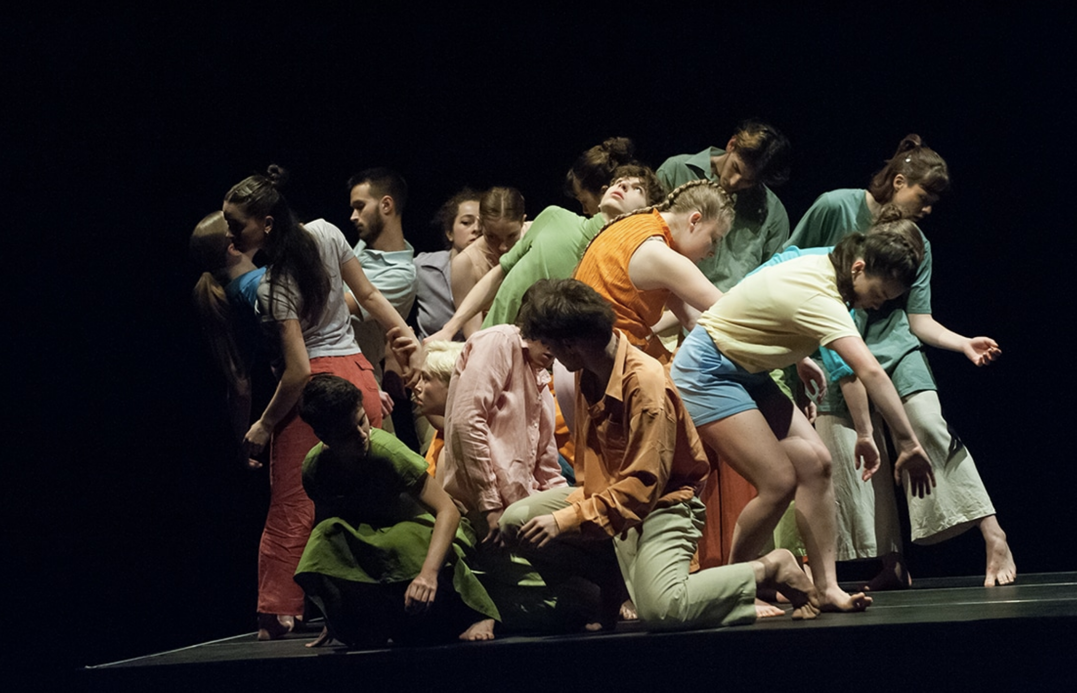 Le MoVa est un festival inédit de création, diffusion et  transmission artistique qui inscrit la danse et la musique contemporaines au cœur des paysages naturels et patrimoniaux de la Balagne en partant du village de Lumiu.